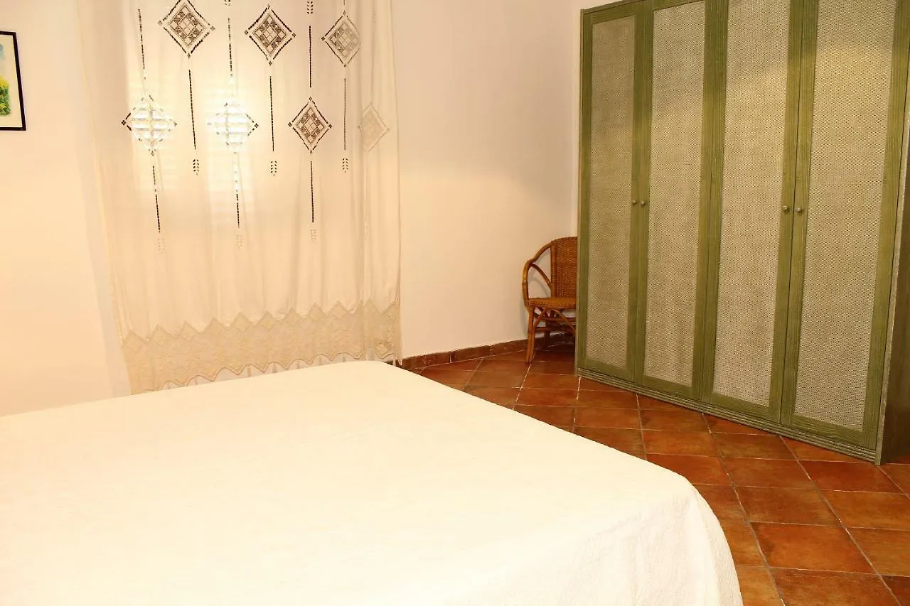 Villa Porto Rais Carini 0*,